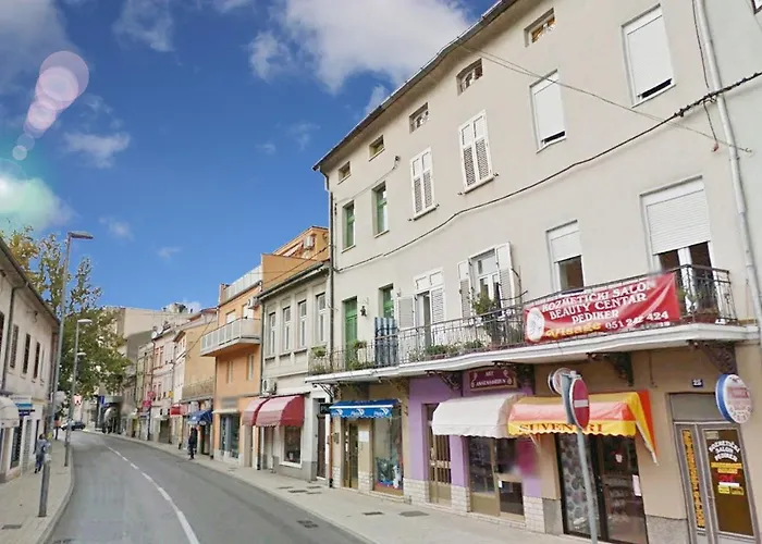 Nola H * Crikvenica